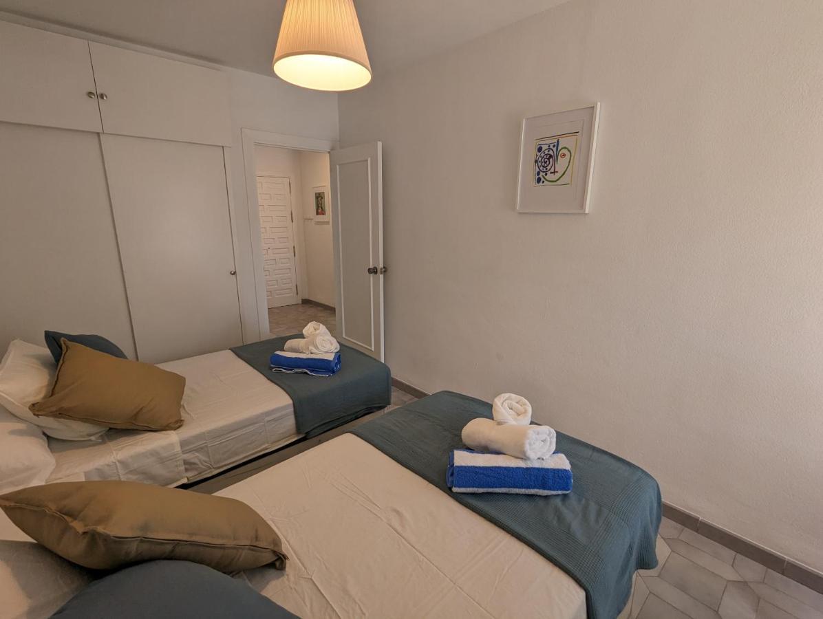 Apartamento Entero, Enormes Piscinas, Terraza Y Playa Benalmádena Eksteriør bilde