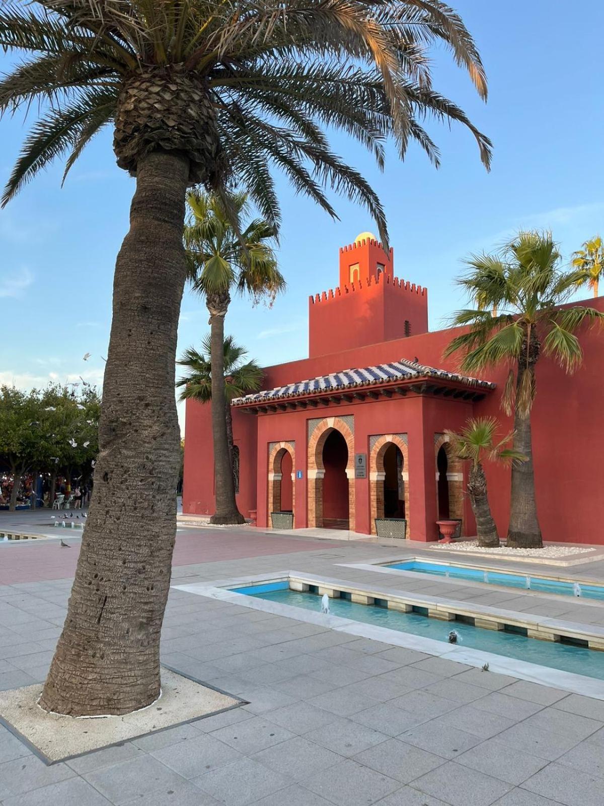 Apartamento Entero, Enormes Piscinas, Terraza Y Playa Benalmádena Eksteriør bilde